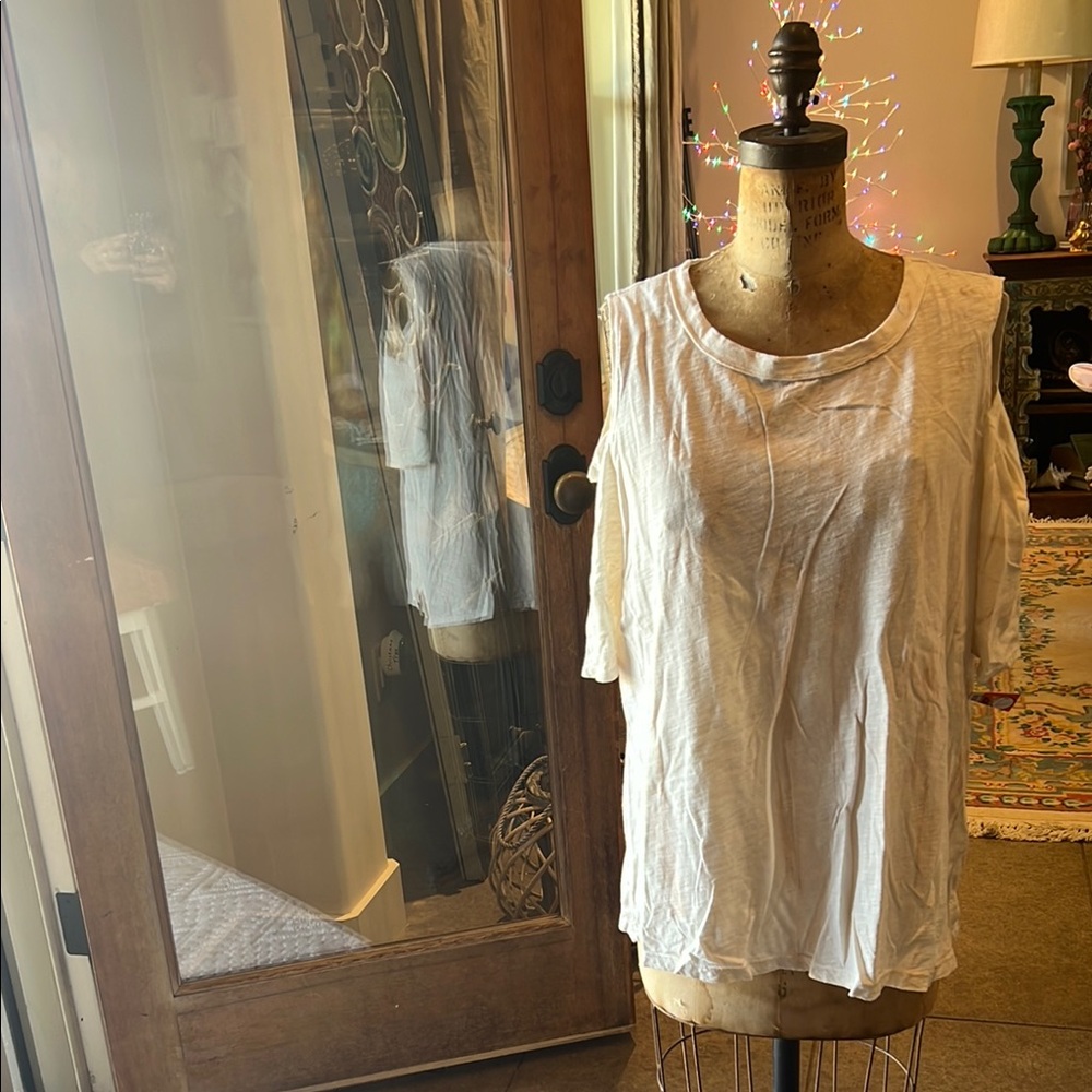 ERRANT Casual White & Blush Slash Sleeves Women's Top